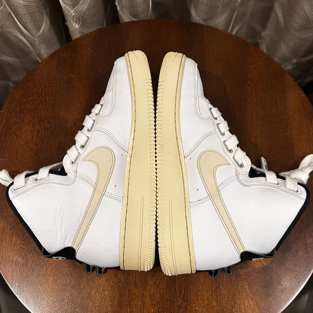 Nike Unique Women’s Air Force 1 High Utility White Light Cream Reverse Tag 8.5 - Picture 6 of 13